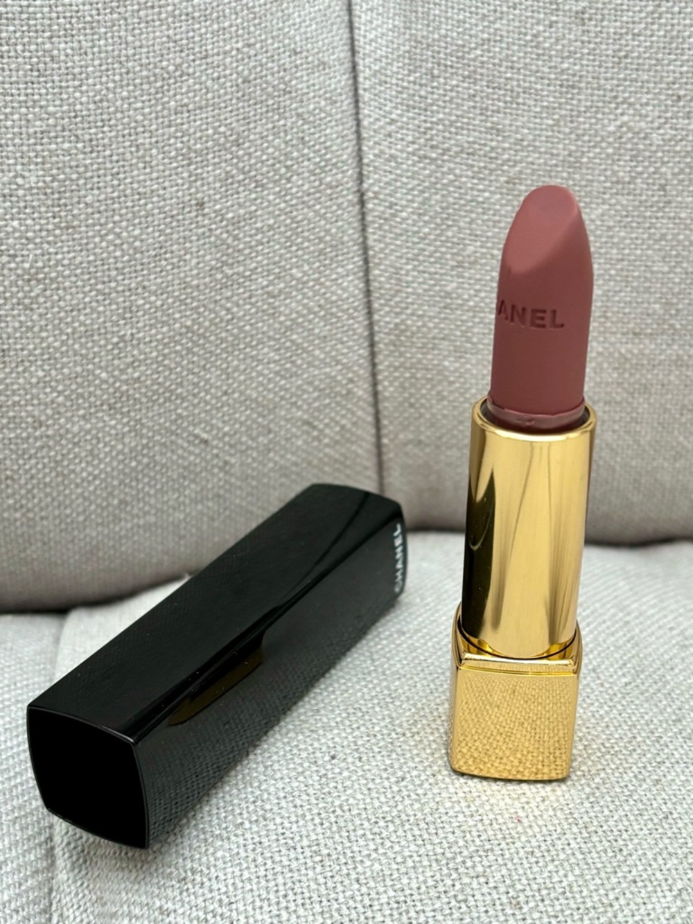 🤎 Chanel Rouge Allure Velvet Lipstick LA DELICATE